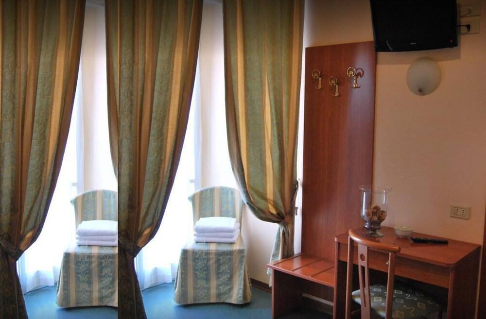 Hotel Acerboli Rimini Dış mekan fotoğraf