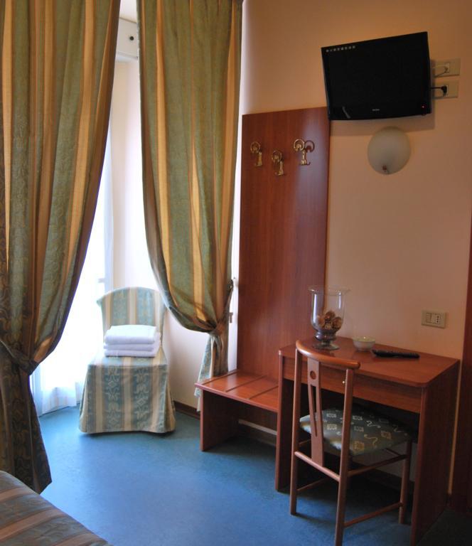 Hotel Acerboli Rimini Oda fotoğraf