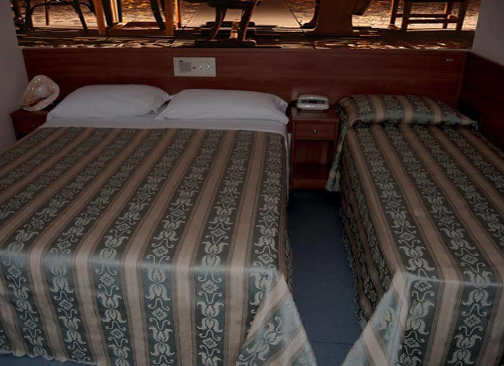 Hotel Acerboli Rimini Dış mekan fotoğraf